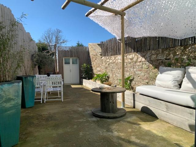 Du Mann Petite Maison Jardin A 100M Du Port De Vannes Avec Parking 外观 照片